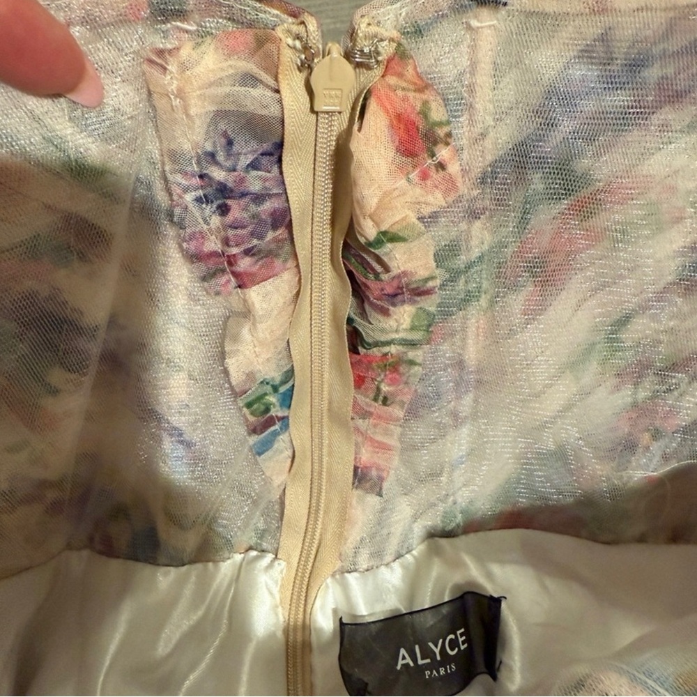 Alyce Paris Elegant White Gown Strapless Corset Top - Picture 10 of 10